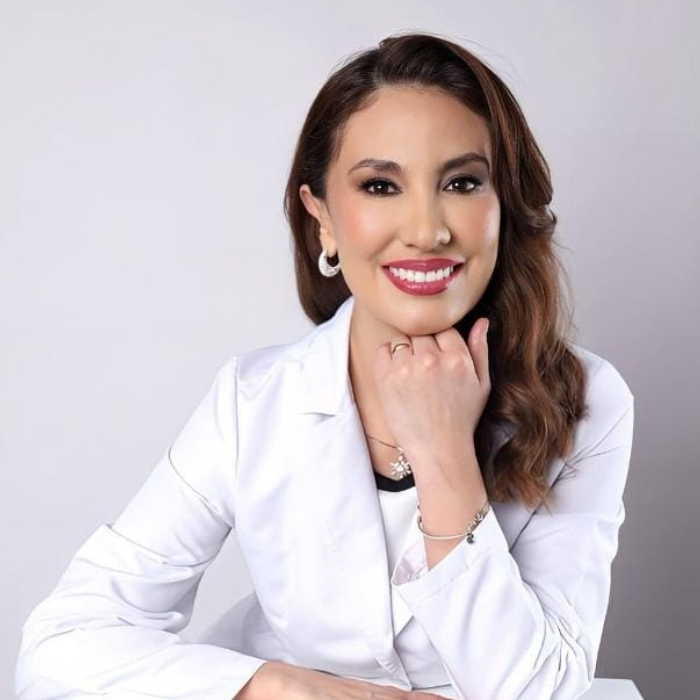 ESPECIALISTA DRA VIVIANA AGUIRRE LUNA Dermosalud Medicina Estetica en Quito